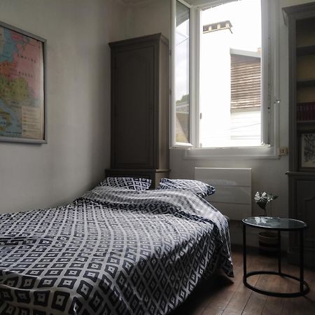 Le Nid Normand Avec Terrasse - Stationnement Facile Et Gratuit - 5 Min Seine Lejlighed Deville-les-Rouen Eksteriør billede