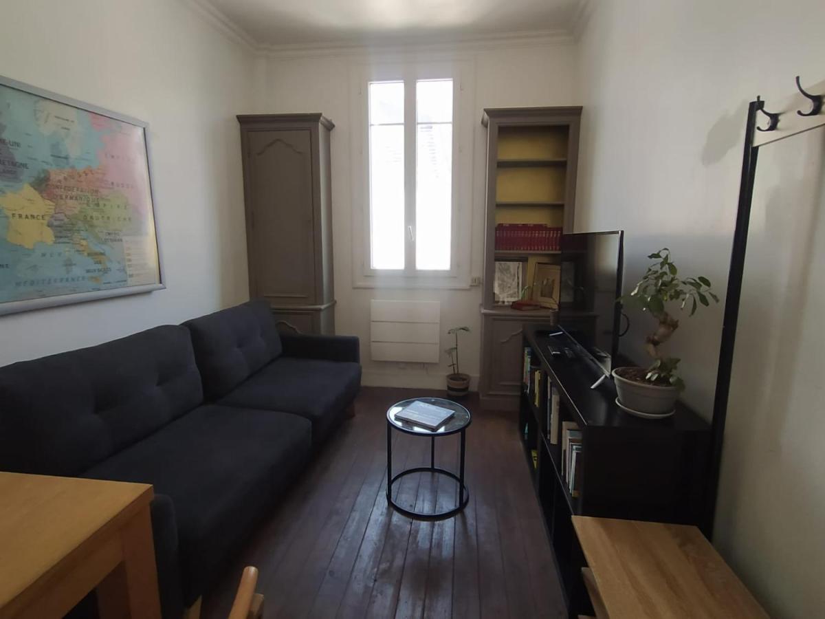 Le Nid Normand Avec Terrasse - Stationnement Facile Et Gratuit - 5 Min Seine Lejlighed Deville-les-Rouen Eksteriør billede
